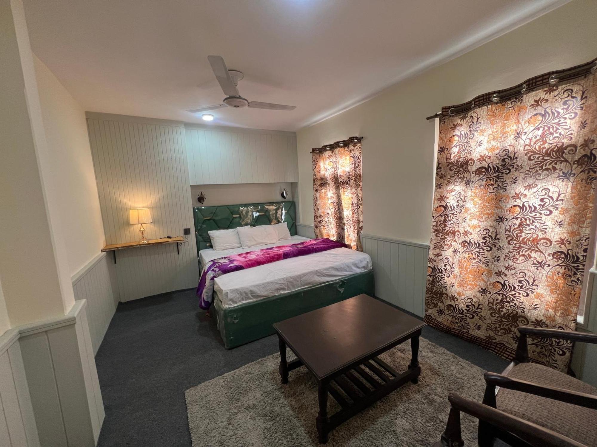 Skardu Lodge Екстер'єр фото
